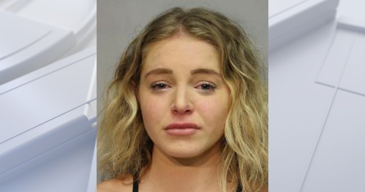 Former OnlyFans model Courtney Clenney reaches plea agreement in death of her boyfriend