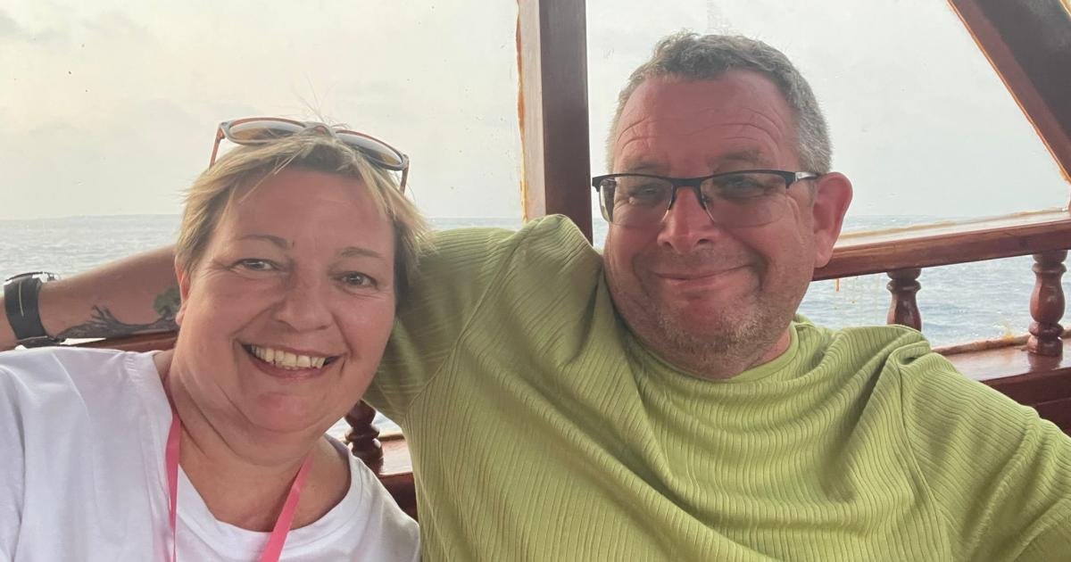 Couple fighting bowel cancer together host NYE black tie gala at stately home