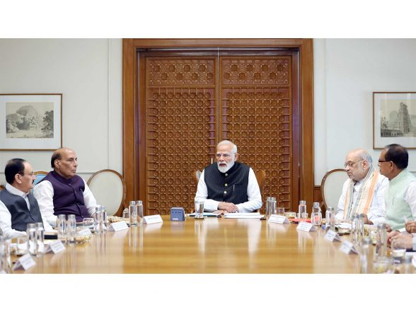 India News | PM Modi Chairs High-level Meeting to Review West Asia Crisis, Assures Adequate Fuel and Fertilizer Stock