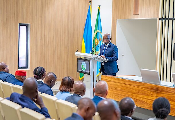 Ministry of Defence hosts parliamentarians from Namibia