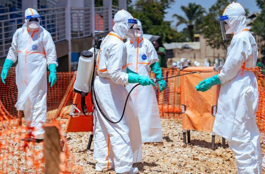 La OMS alerta de que el ébola gana terreno en el Congo más rápido que la respuesta sanitaria