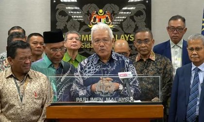 Hamzah presses for transparency over land purportedly ceded to Indonesia