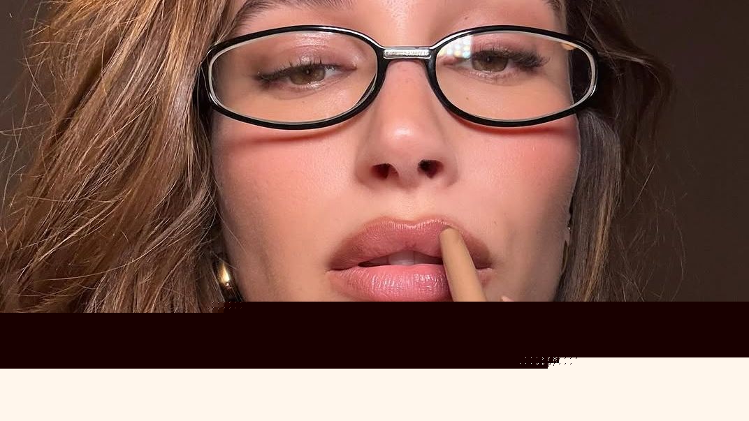 Lip Contouring or Lip Liner: Which Makes Lips Look Bigger?