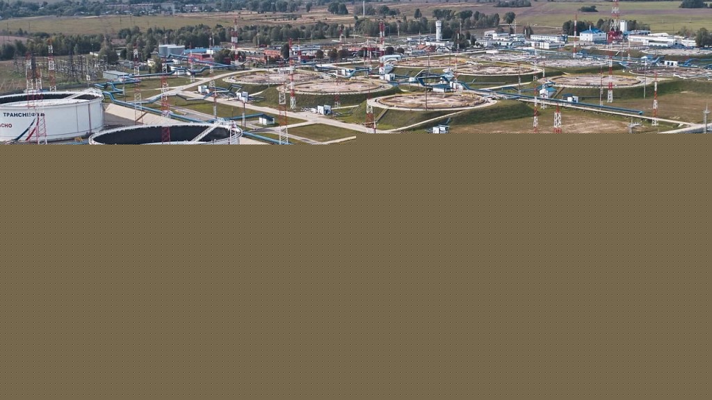 Russia's Biggest Black Sea Oil Port Goes Quiet as Drone Threat Grows