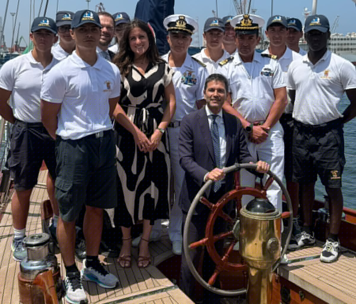 L’ambasciatore italiano in Marocco Pasquale Salzano visita la Nave Scuola Stella Polare a Casablanca
