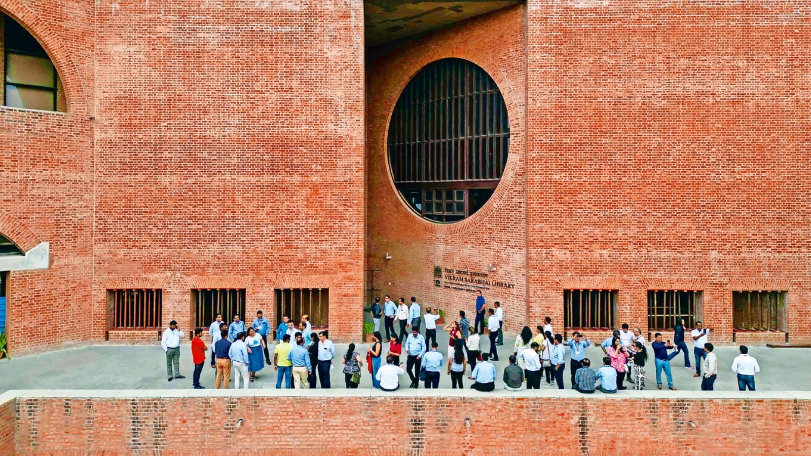 Grammy winner funds to set up School of Artificial Intelligence at IIMA