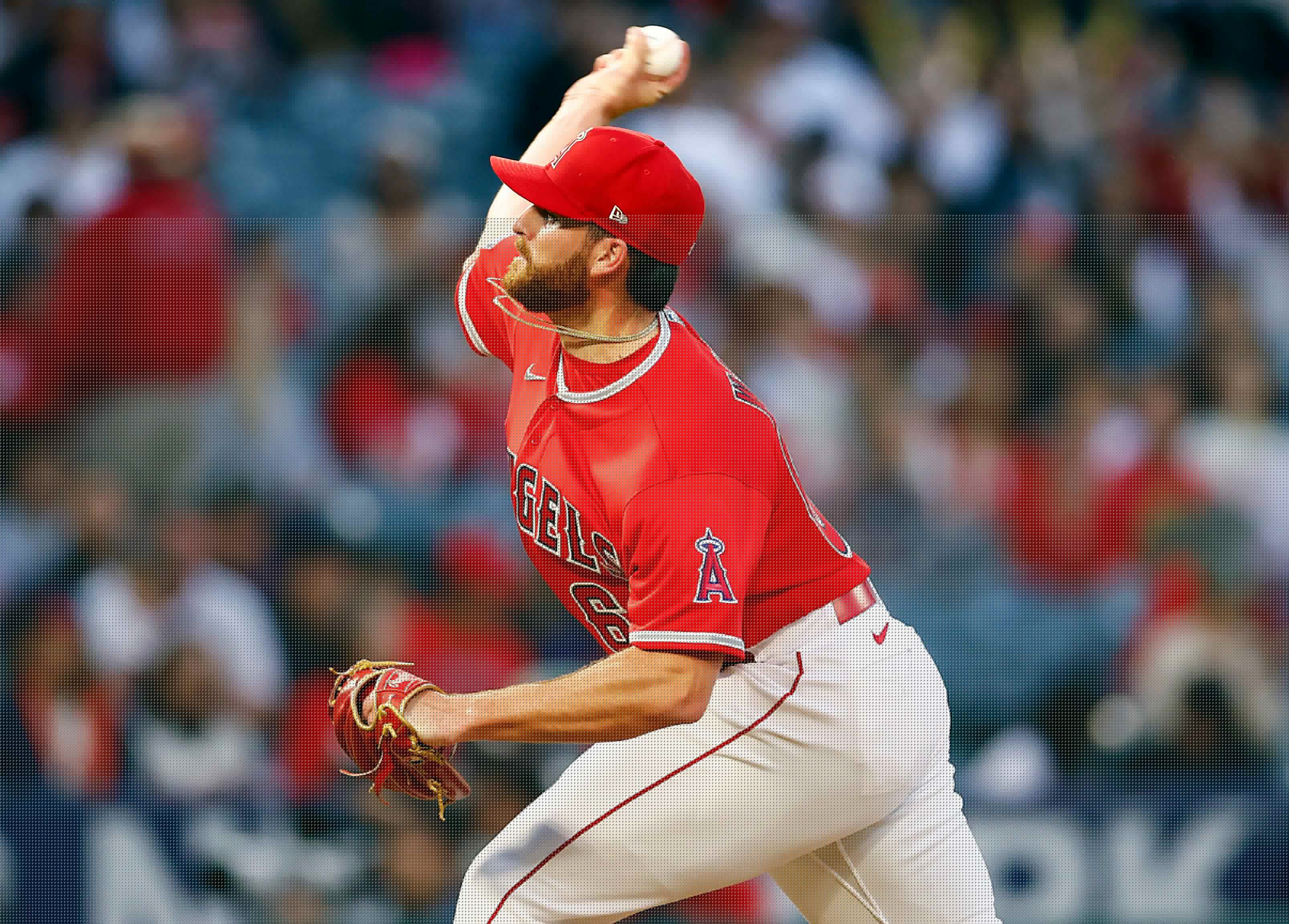 Chicago Cubs Re-Sign 5-Year MLB Pitcher After Release From Organization