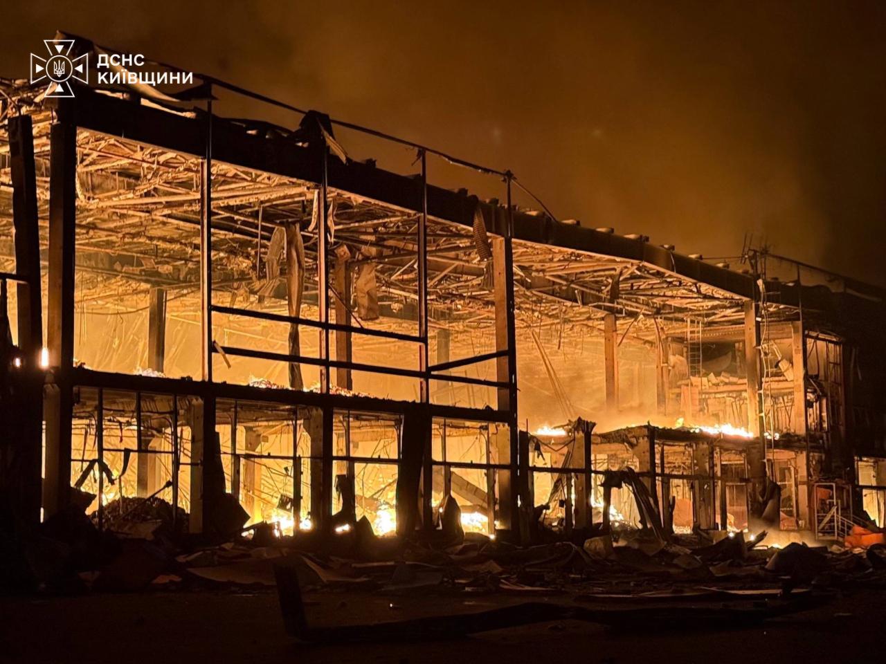 Ρωσικός βαλλιστικός πύραυλος με πυρομαχικά διασποράς έπληξε το Κίεβο – Τουλάχιστον 17 νεκροί