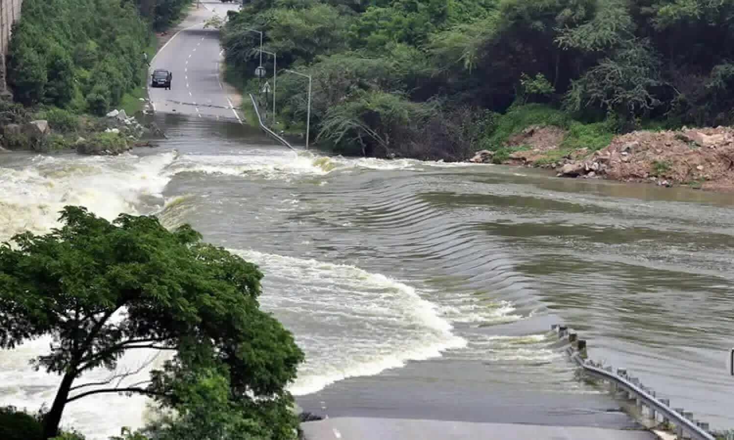 Amid rains, inflow to Musi river in Hyderabad increases