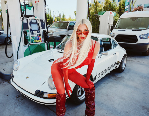 Music Industry Moves: Kesha Inks Management Deal With Mary Hilliard Harrington and Red Light