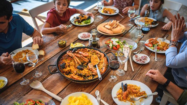 We're getting mealtimes wrong - here's the best time to have dinner