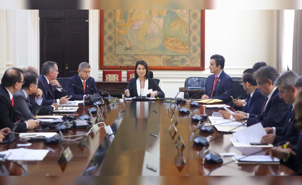 Fotocheck político de agosto, por Mirko Lauer