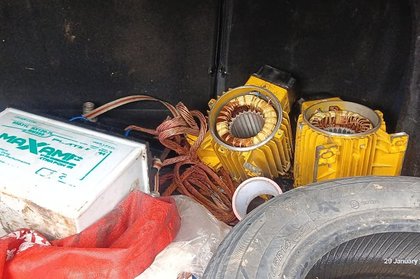 Cable theft suspect crashes vehicle after police chase in Donggongon