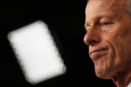 Hopes fade for quick end to shutdown as Trump readies layoffs and cuts