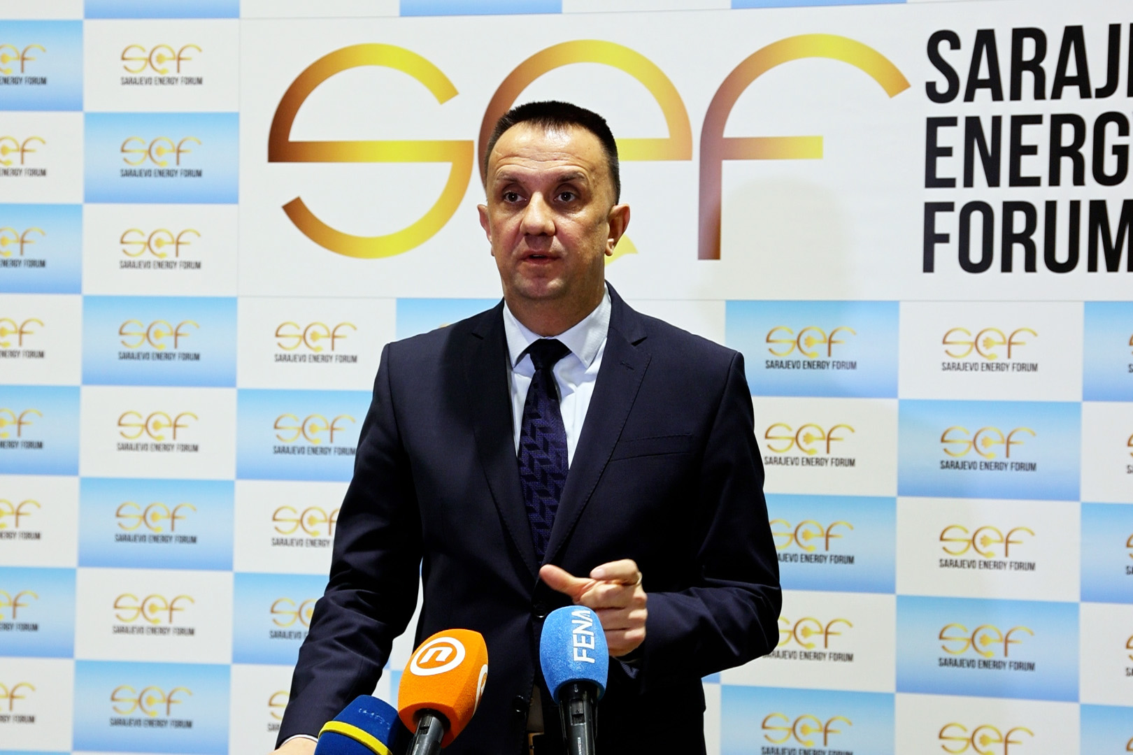 Lakić: Povećanje cijene gasa u FBiH za 3,99 je rezultat povećanja izvoznih cijena Gazproma (VIDEO)