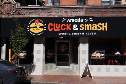 Amelia’s Cluck & Smash: the makeover of the well-known taqueria franchise
