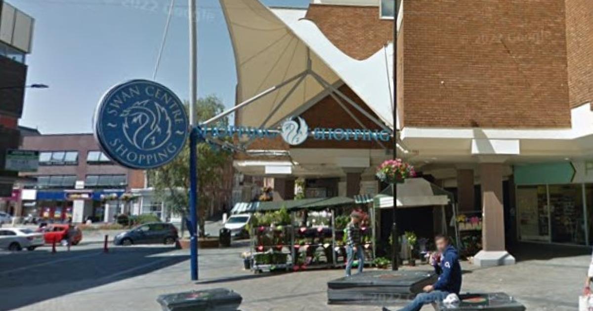 'Not commercially viable': Town centre shop set to close its doors