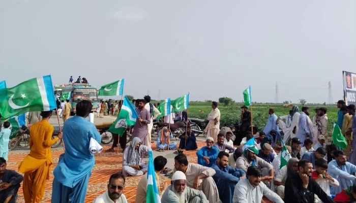 JI Protests over fuel costs, inflation disrupt traffic in multiple cities