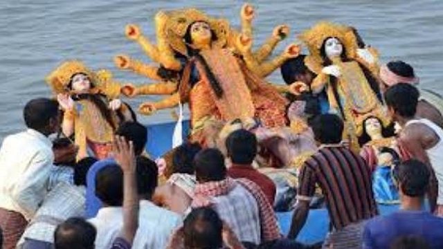 Durga Puja Idol Immersion Turns Violent in Cuttack; DCP Among Six Injured in Group Clash