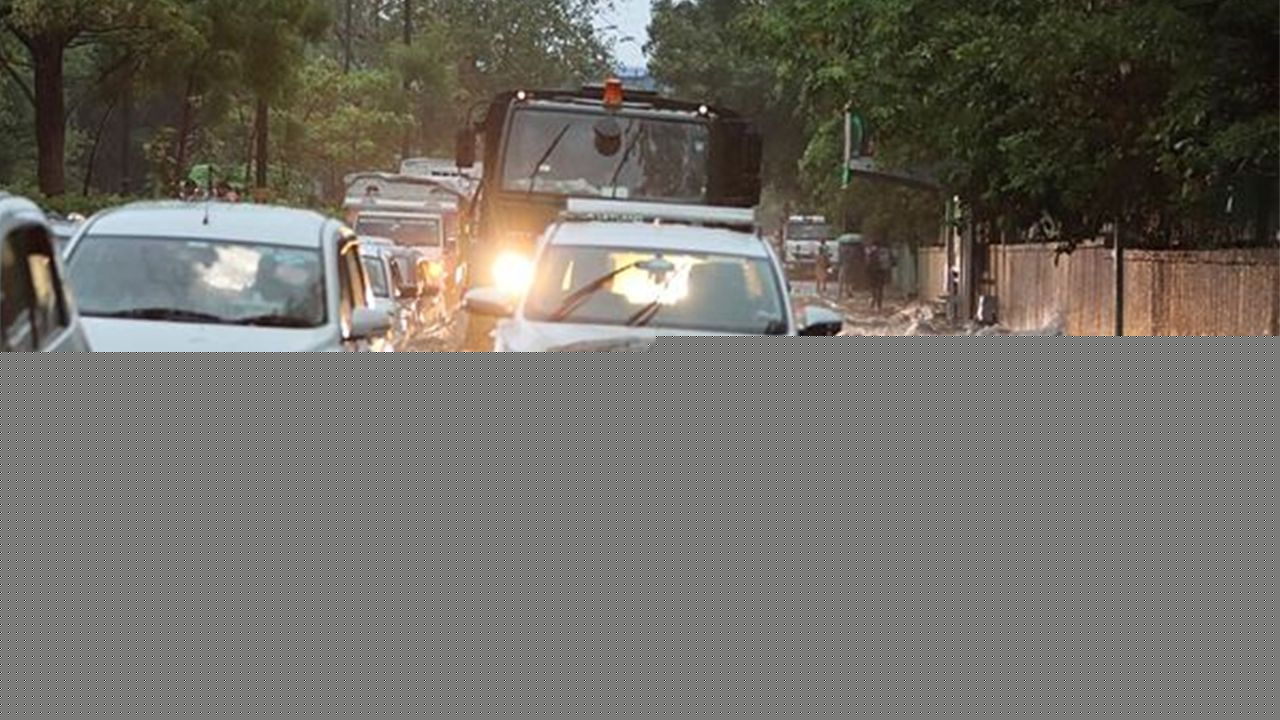 Rain Havoc Across India: Delhi Under Alert, 4 States Face Flash Flood Threat
