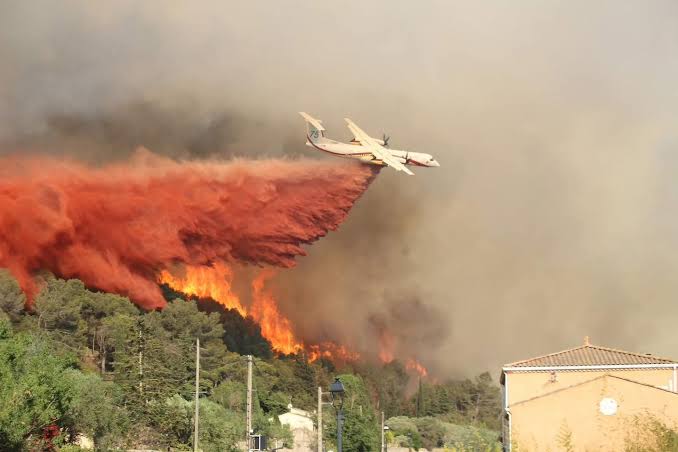 Heat wave in France threatens mega-fire