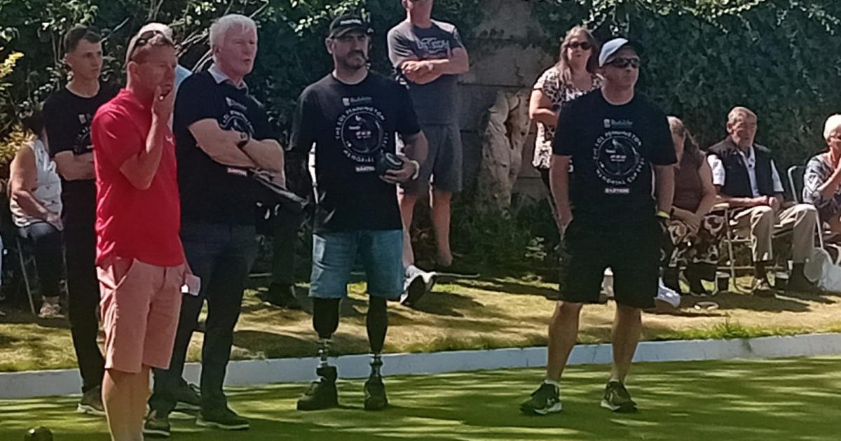 Celebs hit bowling green for day of entertainment in the sun