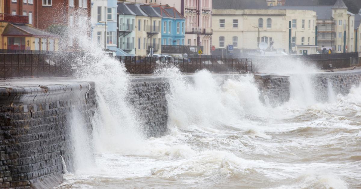 Storm Amy tracker shows the exact time up to  95mph winds will hit the UK