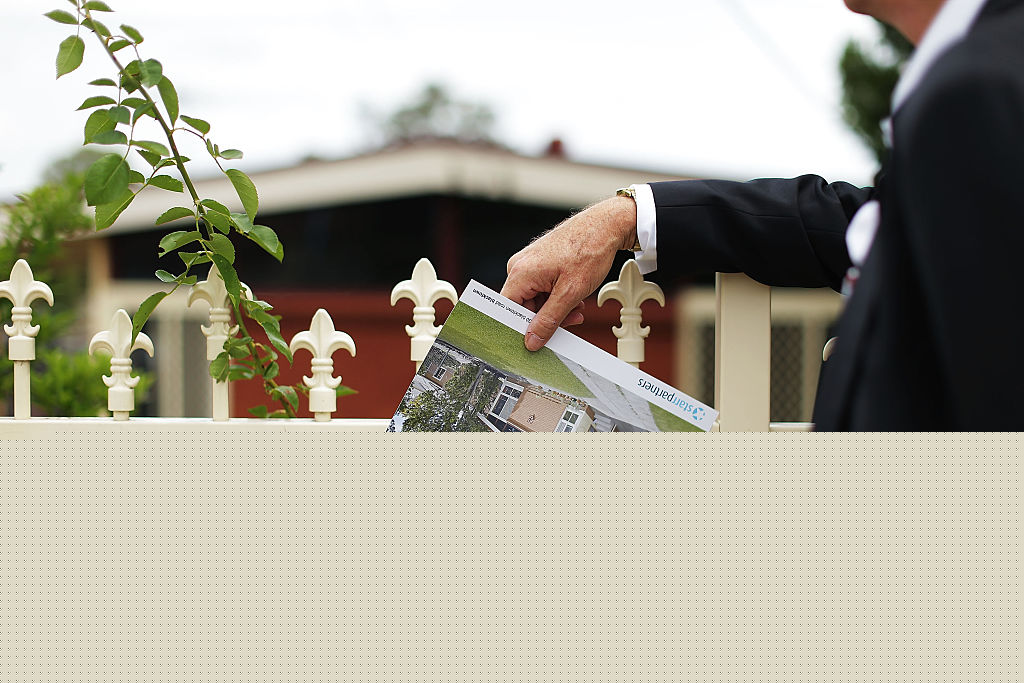 Geelong house prices rise despite national fall