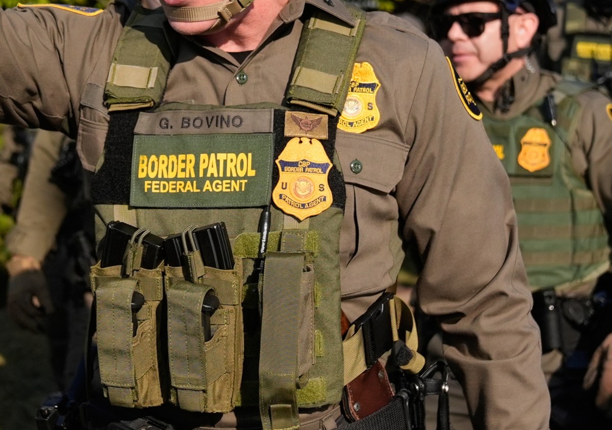 Agentes de la Patrulla Fronteriza hieren a una ciudadana estadounidense en Chicago