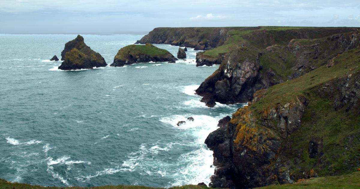 'Wild and unruly' walking trail in Cornwall named the best in the UK for summer