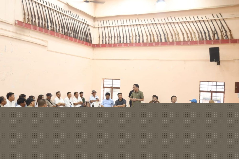 Arunachal minister visits Mon, extends relief to affected families