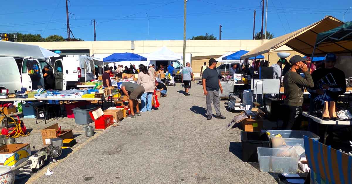 This Massive Flea Market In Pennsylvania Shows Just How Far $30 Can Really Go