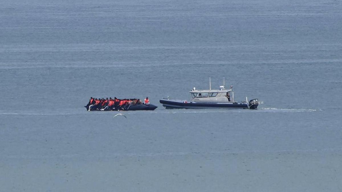 French vessel fires '17 live rounds' behind UK MP
