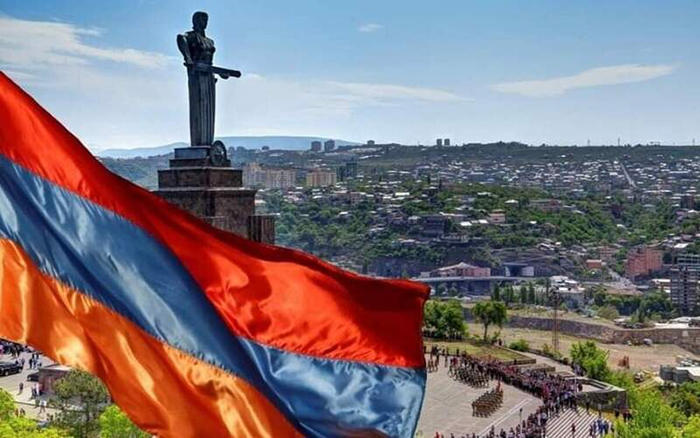 Comment on Years of Independence with Their Ups and Downs by Markar Melkonian