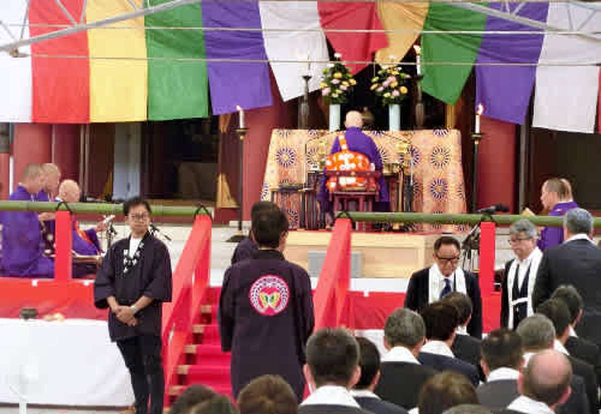 Driving Forward with Akio Toyoda: Toyota Chairman Never Stops Praying for Zero Traffic Fatalities