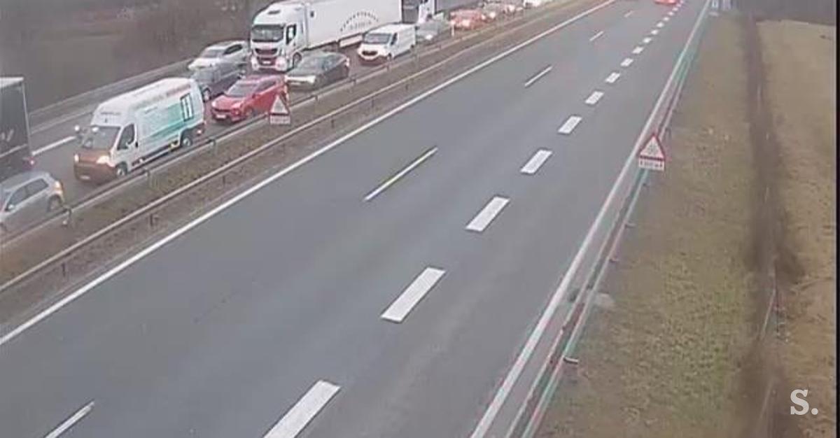 Na štajerski avtocesti odstranili posledice prometne nesreče