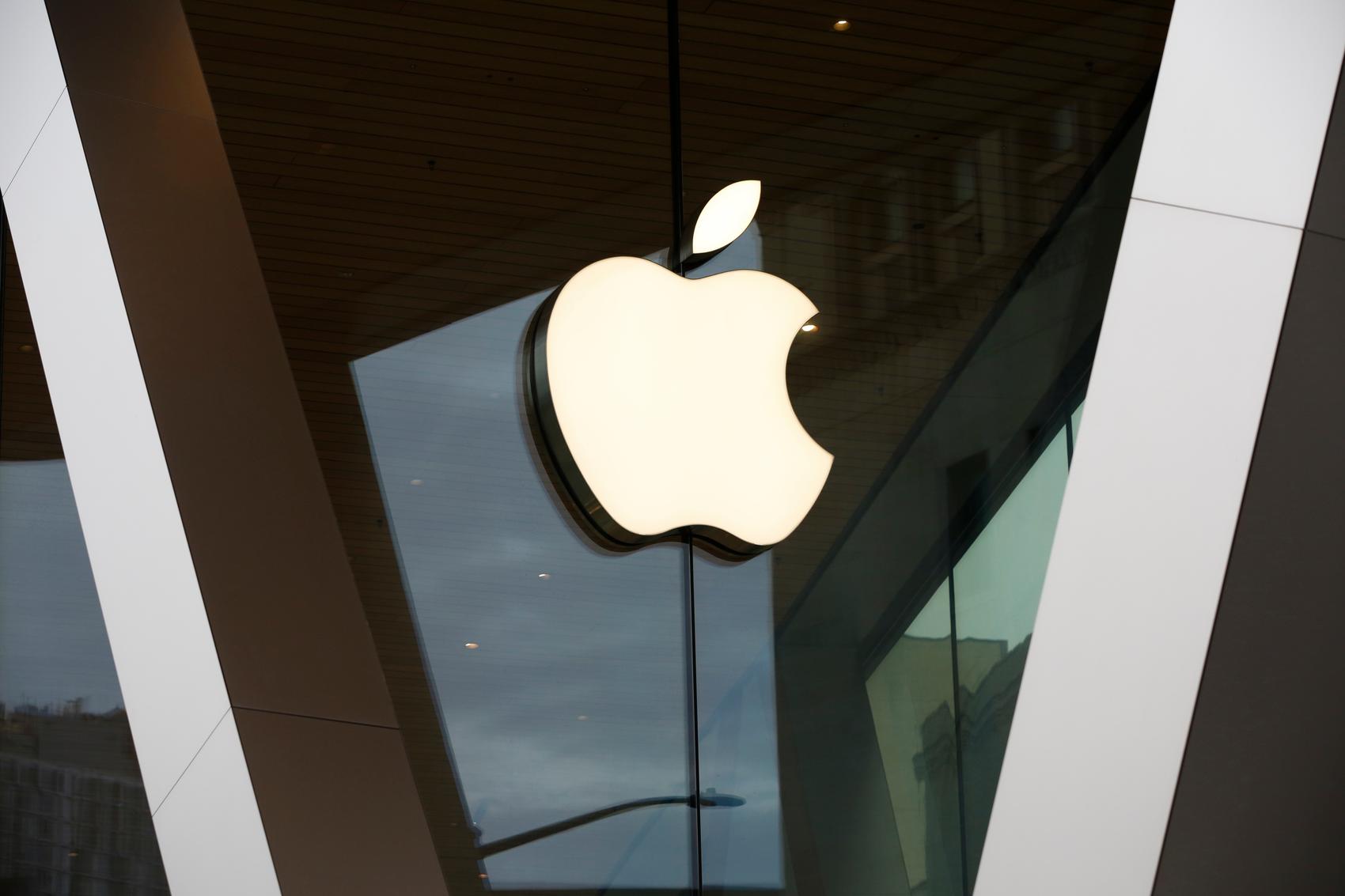 Apple's iPhone sales surge to new quarterly high despite early missteps in artificial intelligence