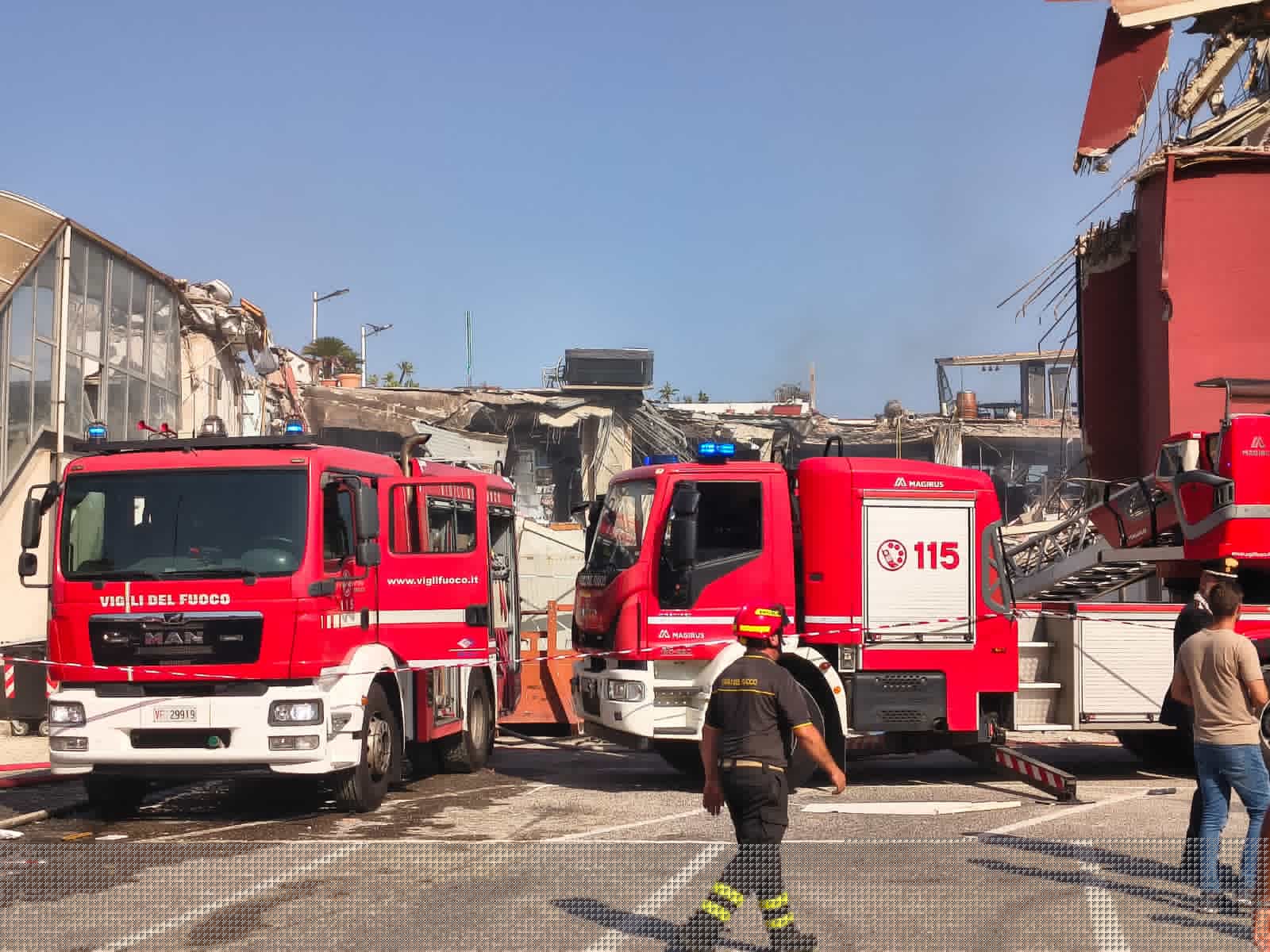 Sindaco Messina, i dispersi sono sette, esclusa l’esplosione; 4 sono della stessa famiglia