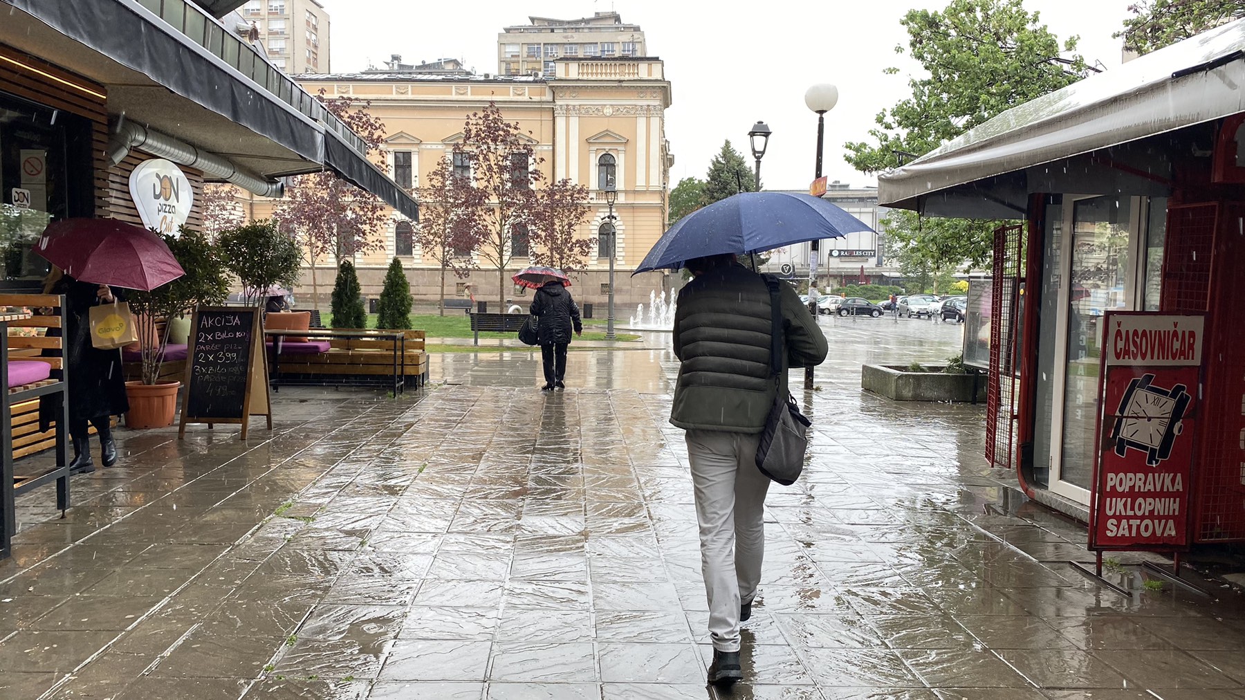 U naredna dva dana očekuju se obilne kiše a u brdsko-planinskim predelima i sneg, narandžasti meteoalarm za Šumadiju