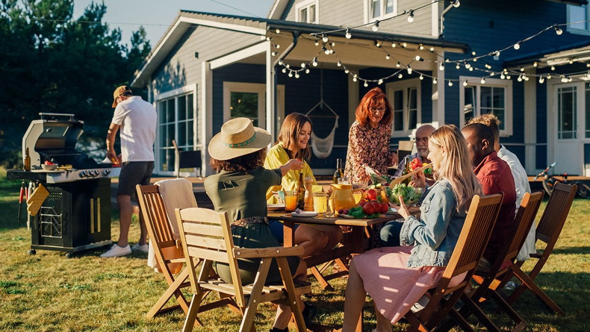 Tips and recipes for a successful homegating party