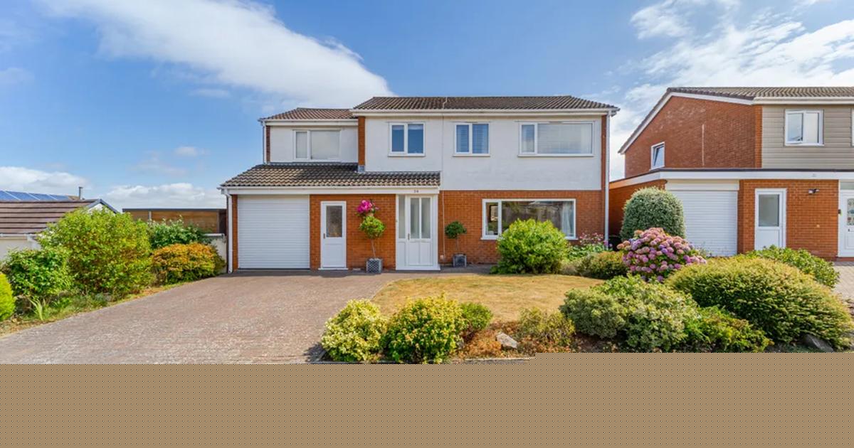 Four-bed house in 'desirable location' listed in Weston for £520k
