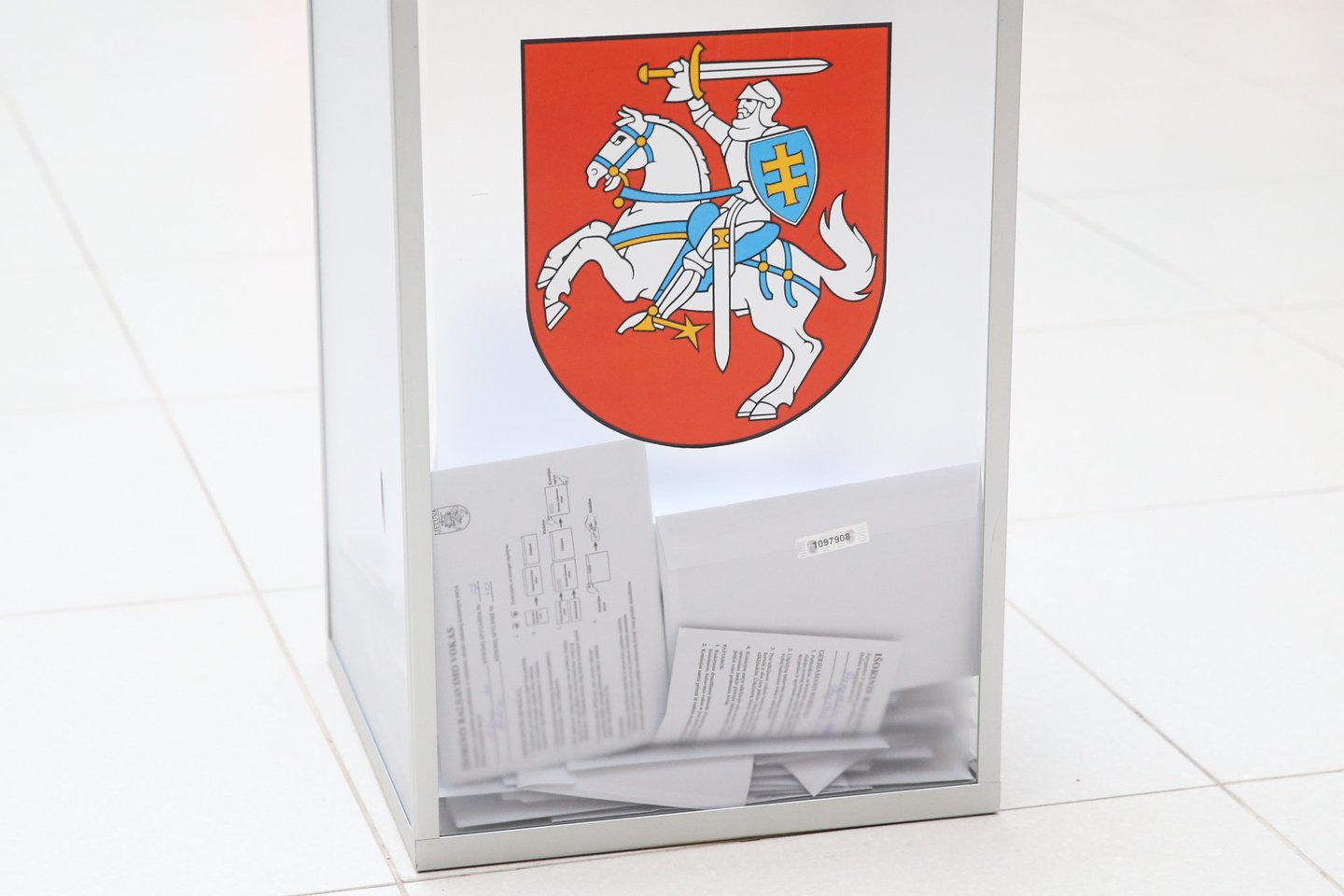 Konservatoriai siūlo Rusijos ir Baltarusijos piliečiams apriboti teisę balsuoti savivaldos rinkimuose