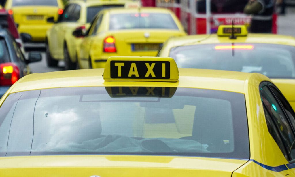Taxi drivers in Athens & Attica to hold 48h strike on Feb 3-4
