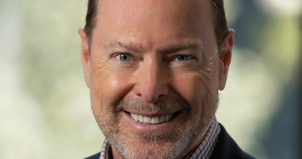 The Hidden Superpower of Every Great Leader — Dr John Hillen on Uncovering the Traits That Separate Good Leaders From Exceptional Ones