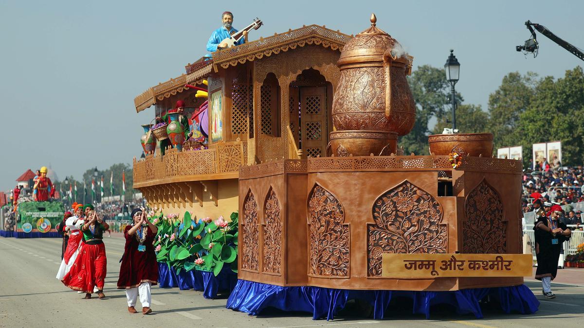 Under fire for J&K’s Republic Day tableau, artist Balwant Thakur says ‘political score-settling unfair’