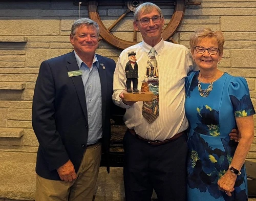 Two former city leaders among Mariner Award winners