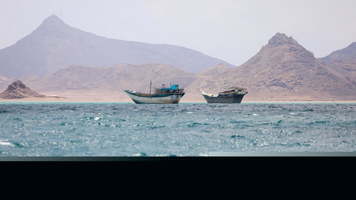 Yemen's Houthis deny they closed Bab al-Mandeb Strait