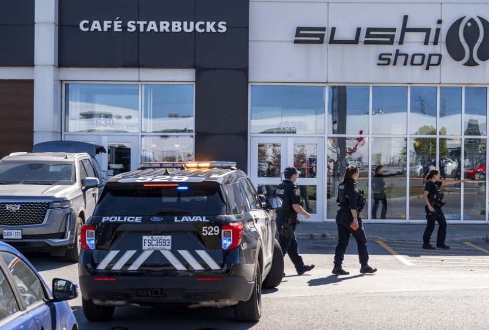 Expect retaliation after Starbucks shooting of organized crime figure, expert says