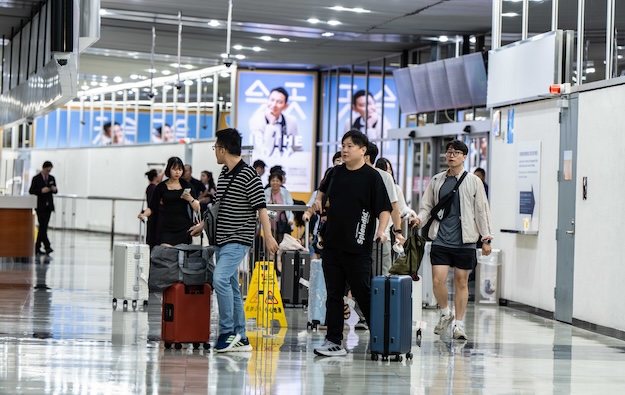 Macau welcomes 300k-plus visitors in first 2 days of October Golden Week