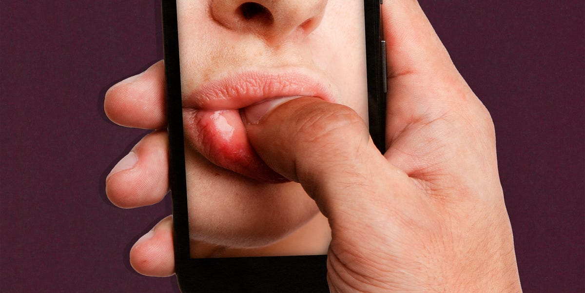 15 FaceTime Sex Positions to Level Up Your Virtual Connection